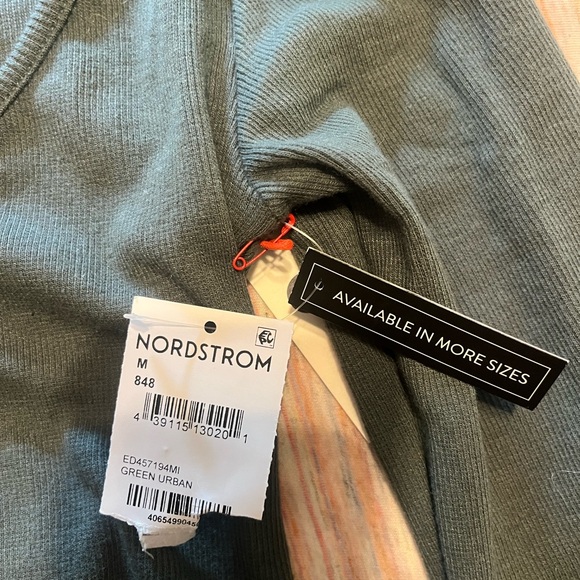 Green body suit - Picture 3 of 4